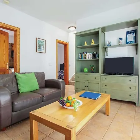 فيلة Puerto Del Carmen Sleeps 6 Wifi