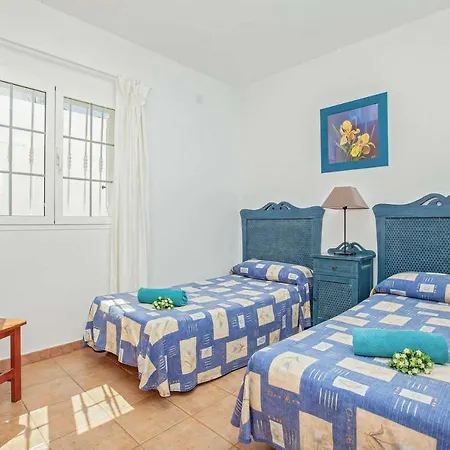 Puerto Del Carmen Sleeps 6 Wifi بويرتو ذيل كارمين