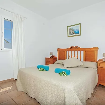 Puerto Del Carmen Sleeps 6 Wifi Вилла *