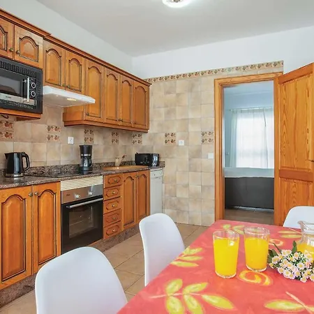 Puerto Del Carmen Sleeps 6 Wifi
